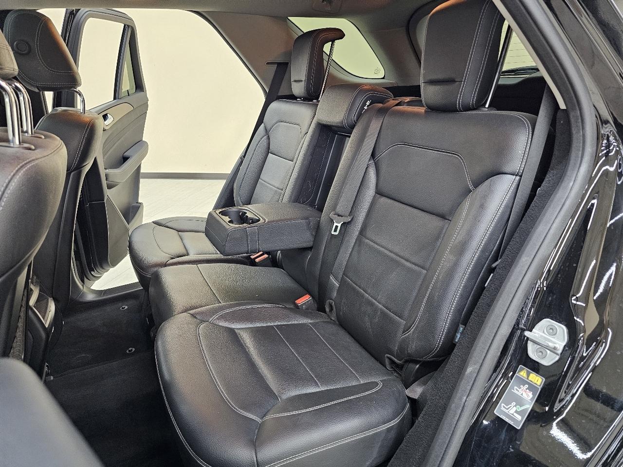 Mercedes-Benz M-Class ML350 BlueTEC 2012