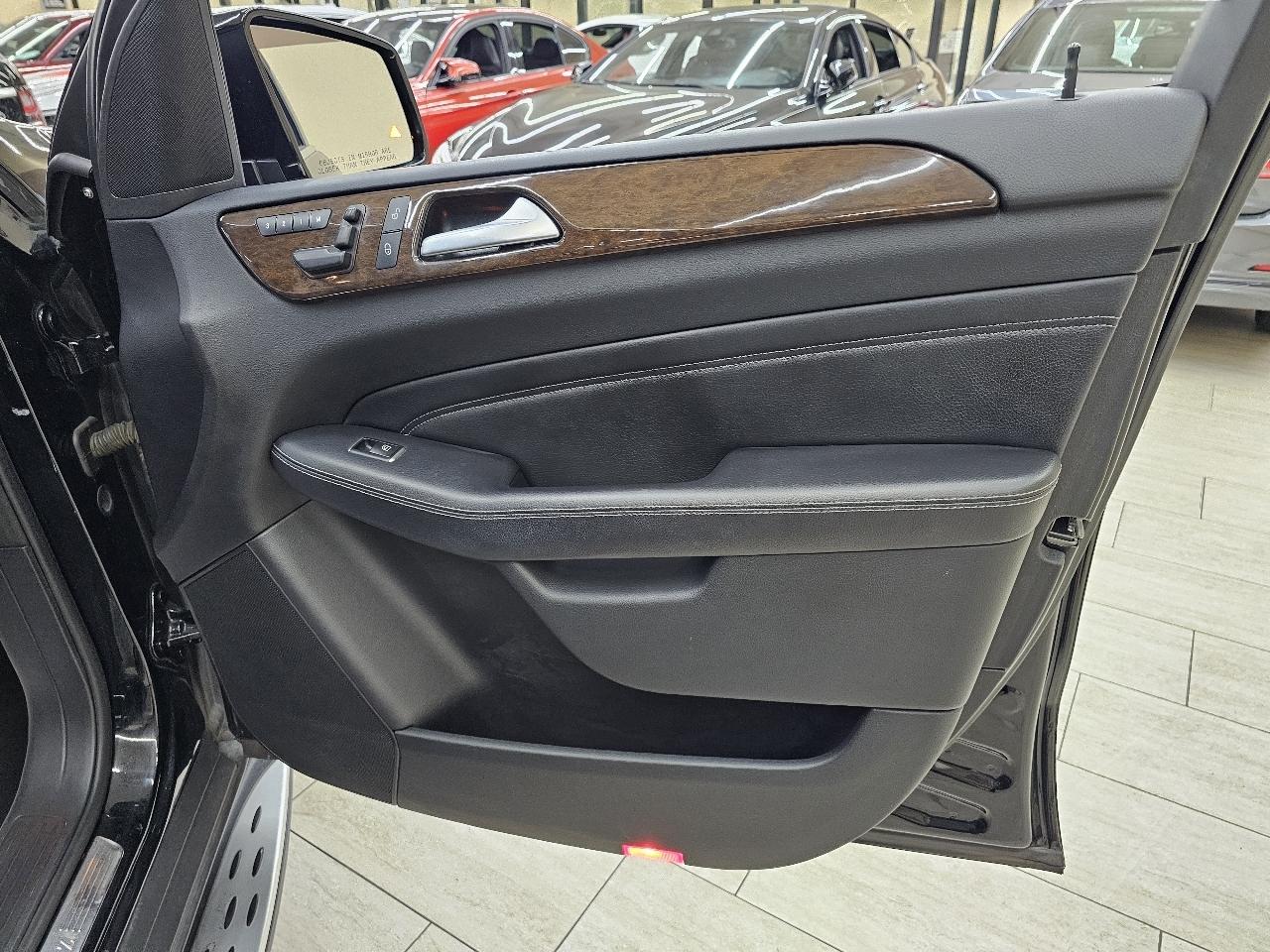 Mercedes-Benz M-Class ML350 BlueTEC 2012