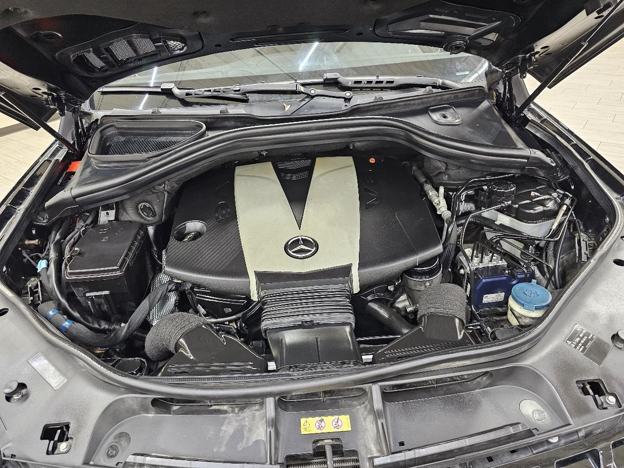 Mercedes-Benz M-Class ML350 BlueTEC 2012