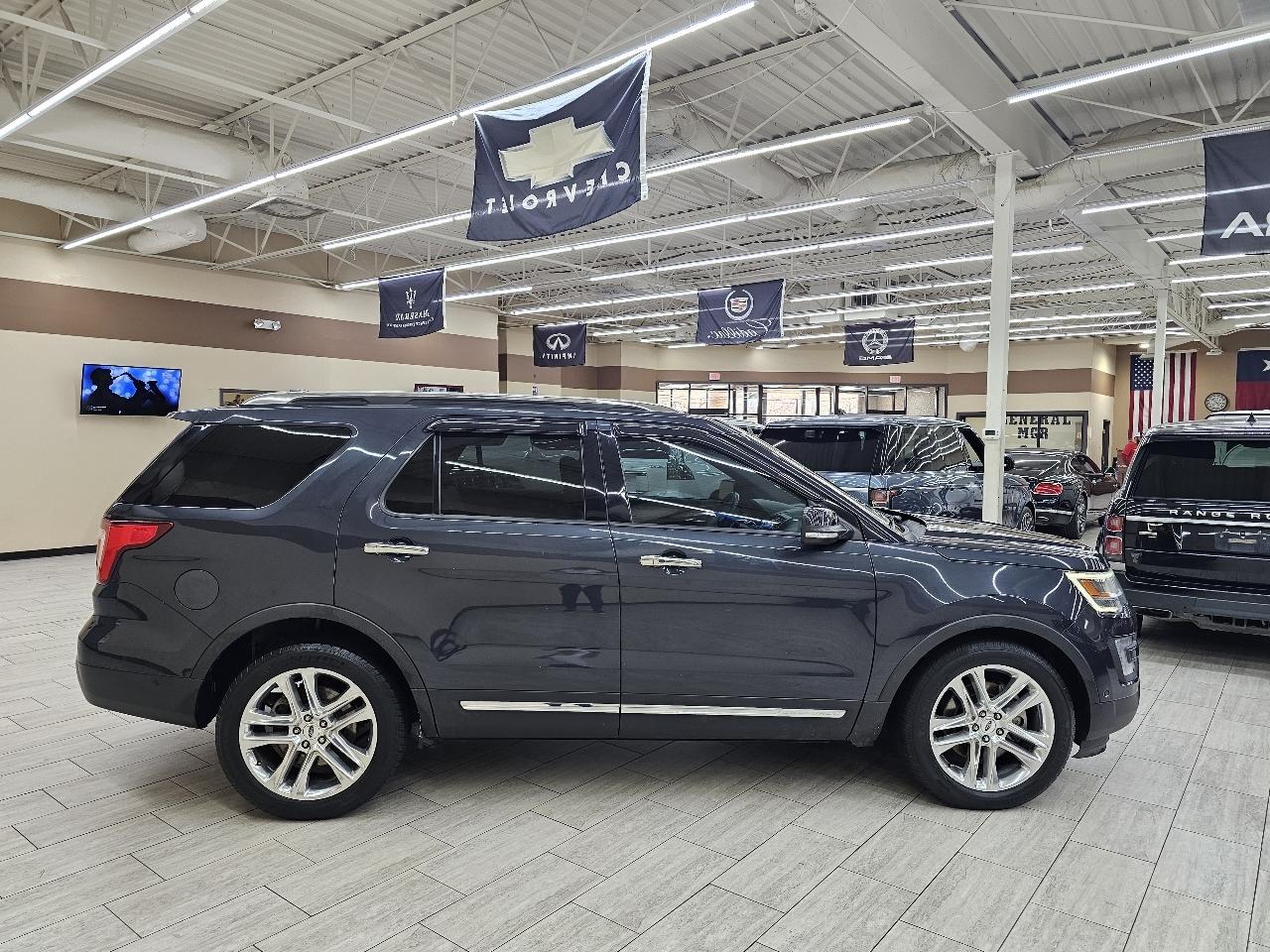 Ford Explorer Limited FWD 2017