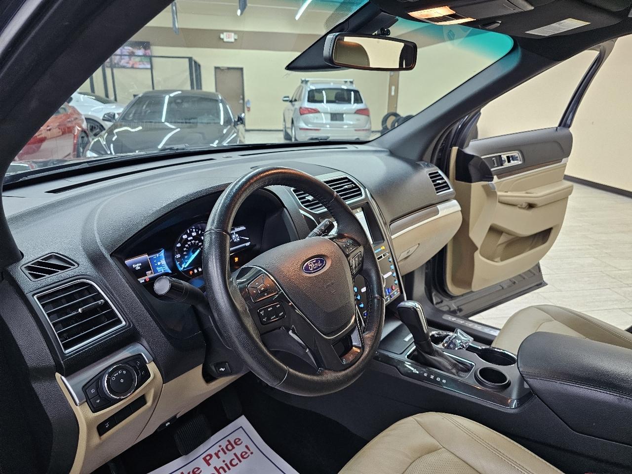 Ford Explorer Limited FWD 2017