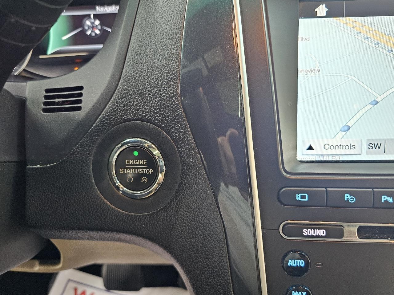 Ford Explorer Limited FWD 2017