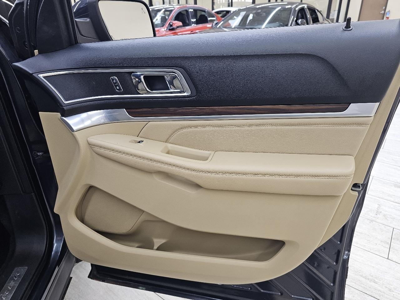 Ford Explorer Limited FWD 2017