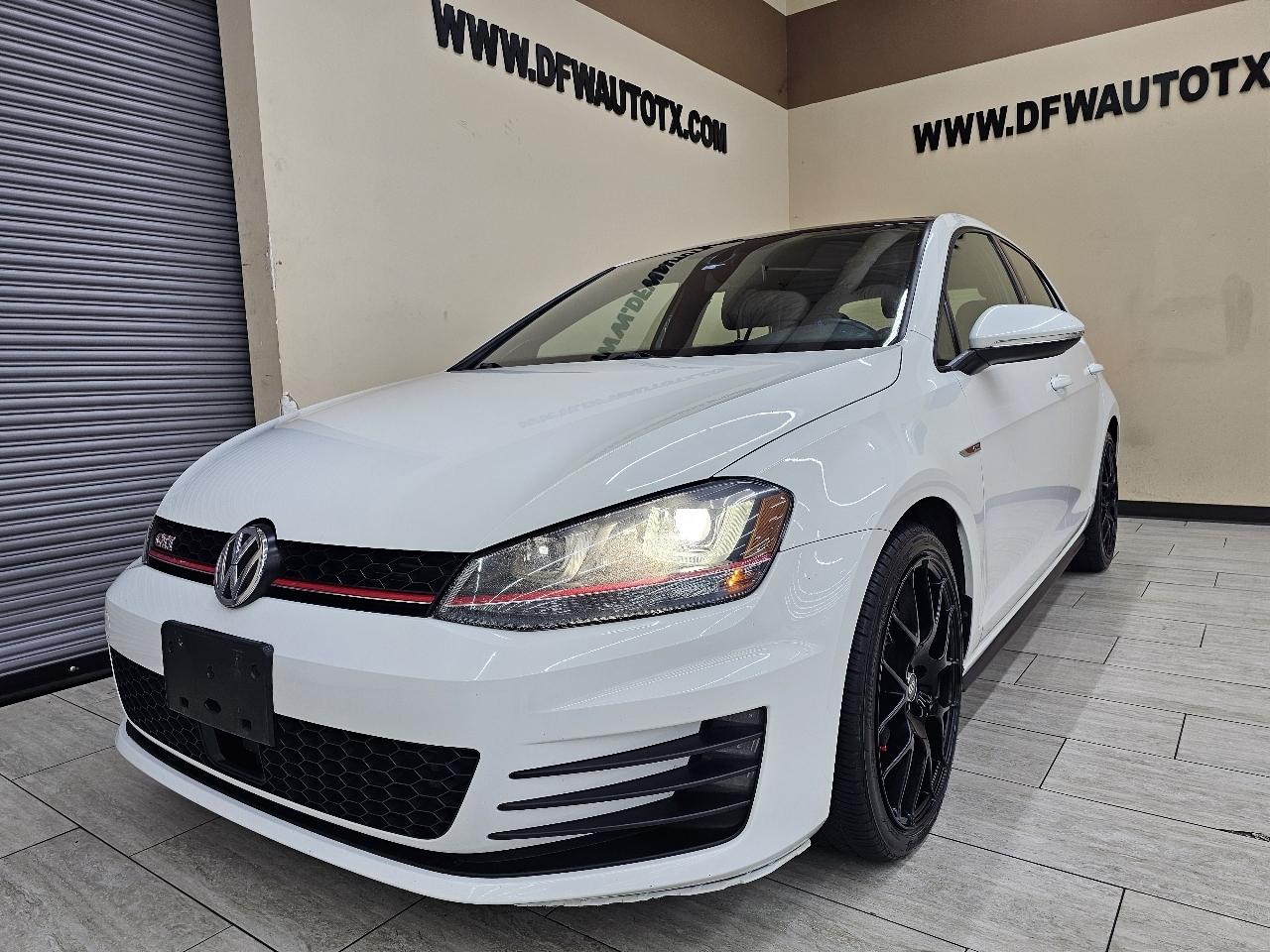 Volkswagen Golf GTI SE 6M 4-Door 2017