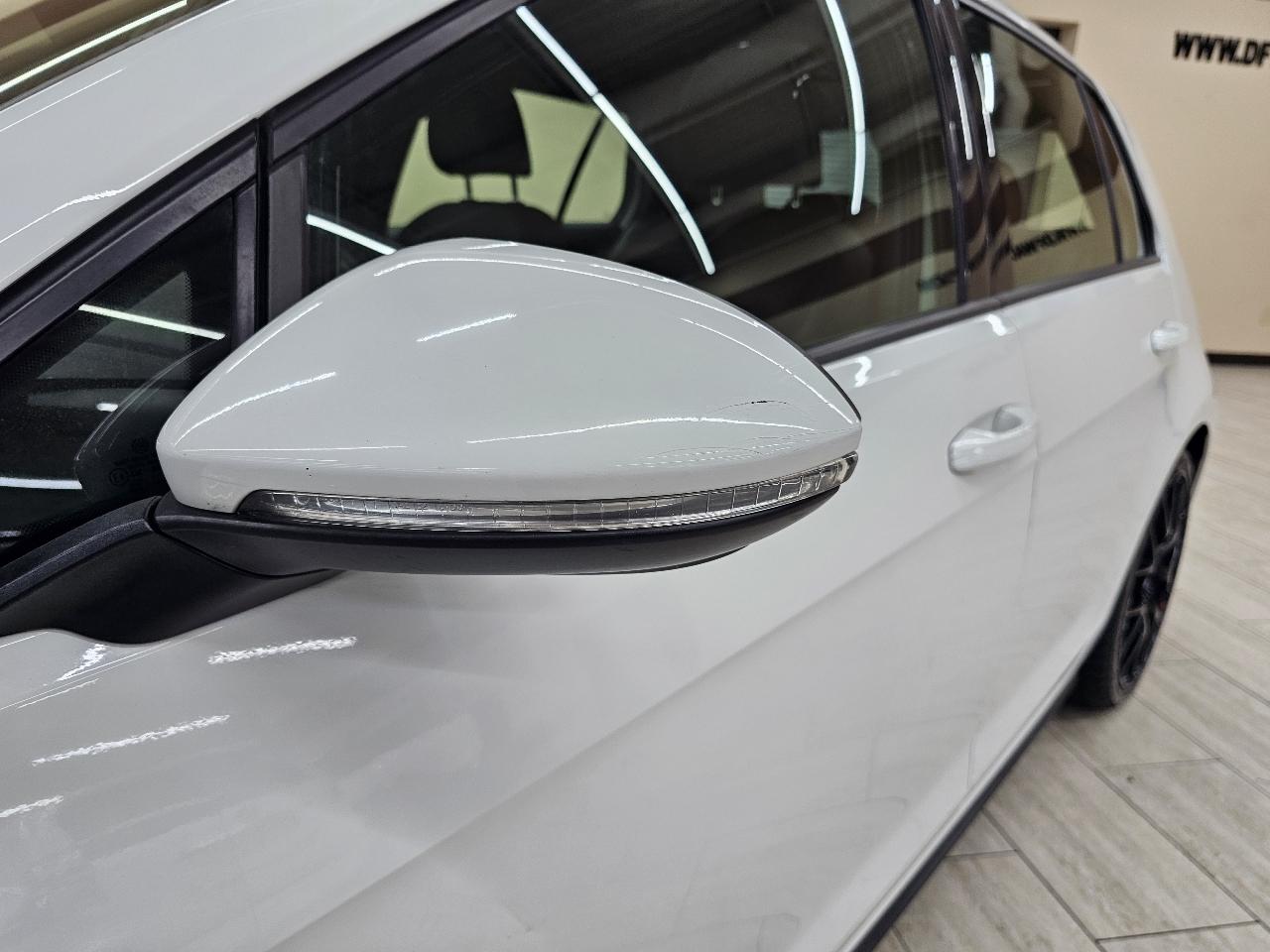 Volkswagen Golf GTI SE 6M 4-Door 2017