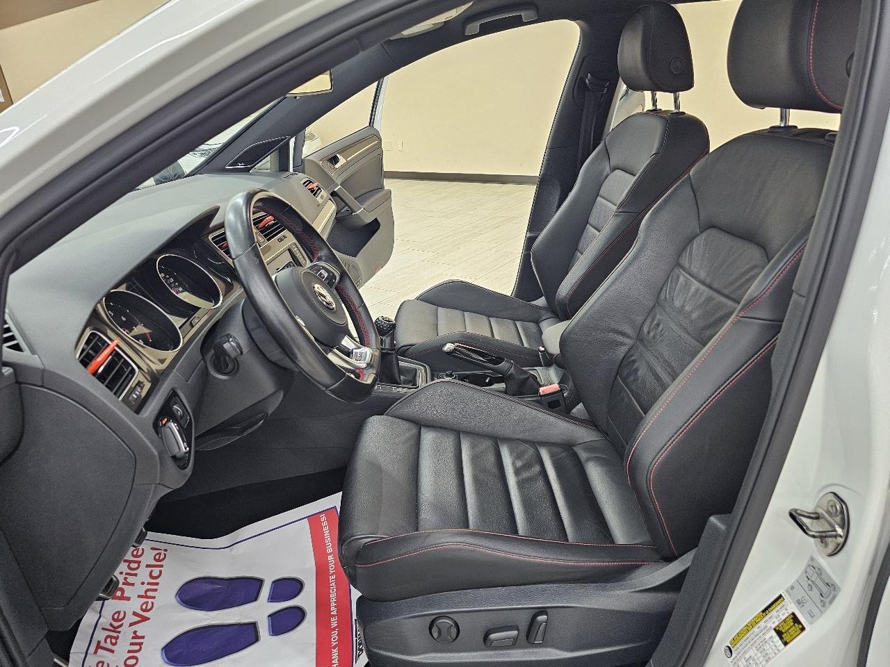 Volkswagen Golf GTI SE 6M 4-Door 2017