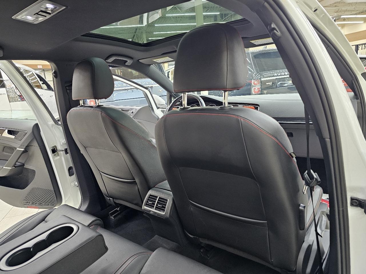 Volkswagen Golf GTI SE 6M 4-Door 2017