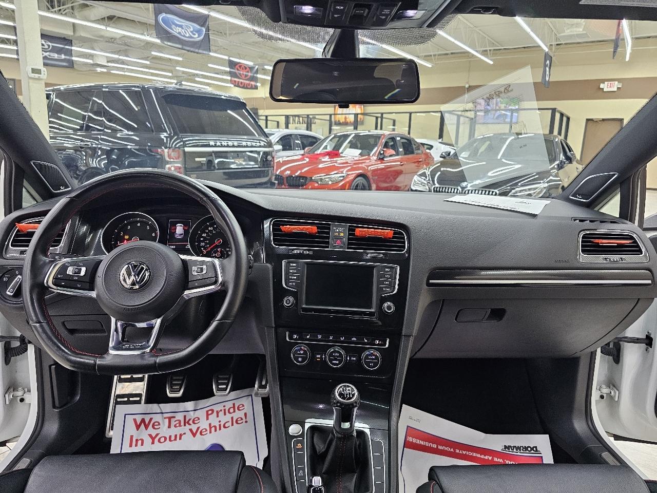 Volkswagen Golf GTI SE 6M 4-Door 2017