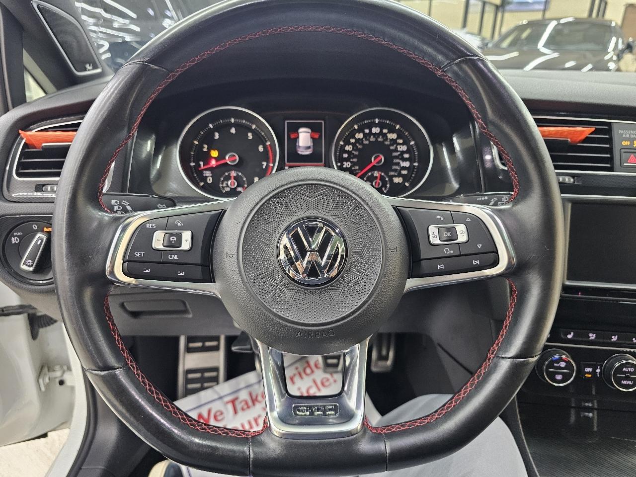 Volkswagen Golf GTI SE 6M 4-Door 2017