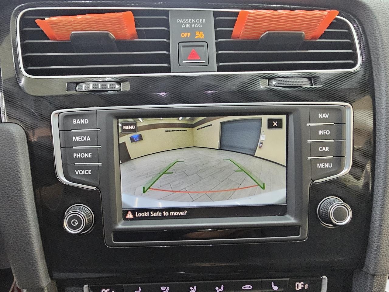 Volkswagen Golf GTI SE 6M 4-Door 2017