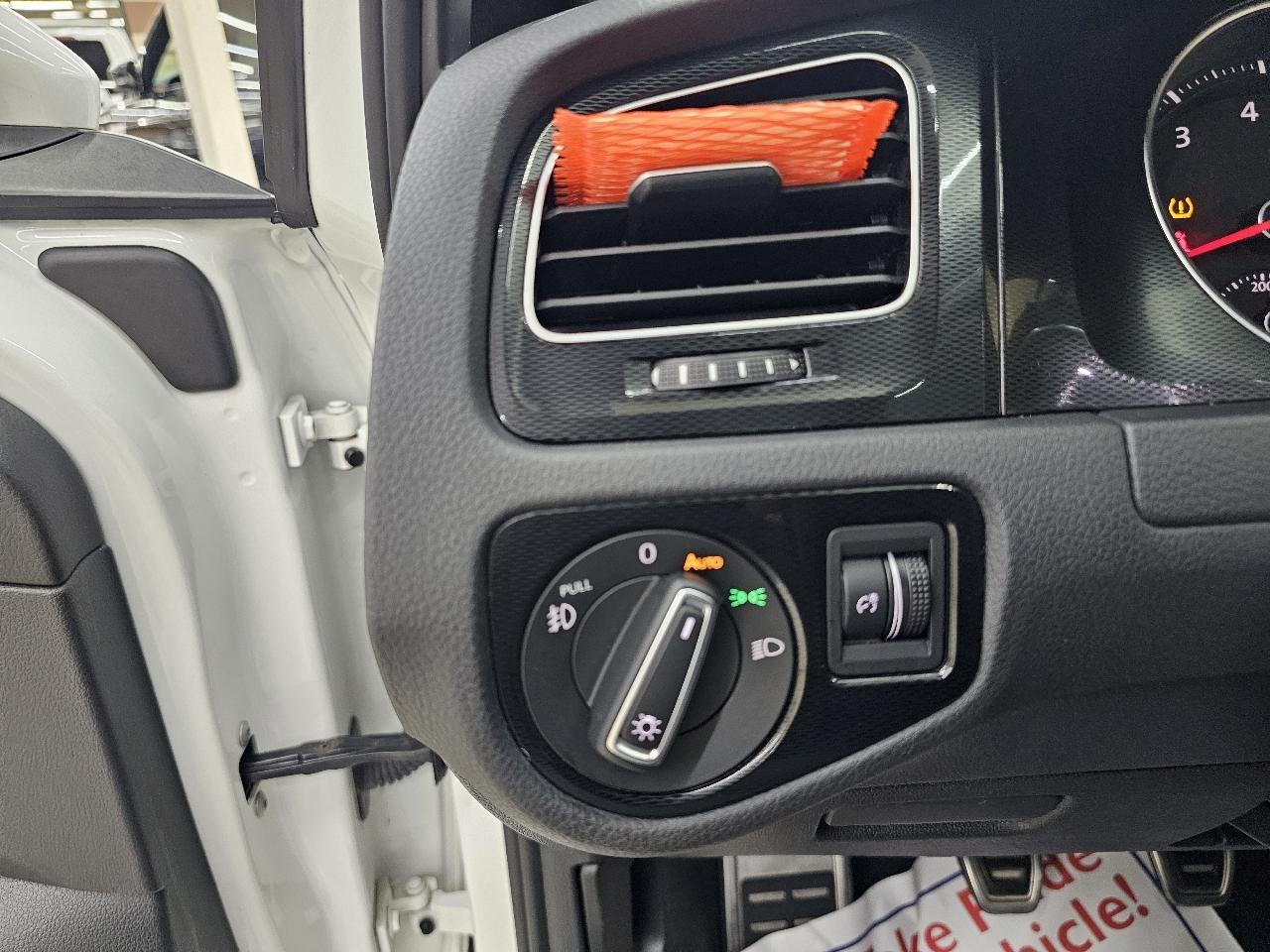 Volkswagen Golf GTI SE 6M 4-Door 2017