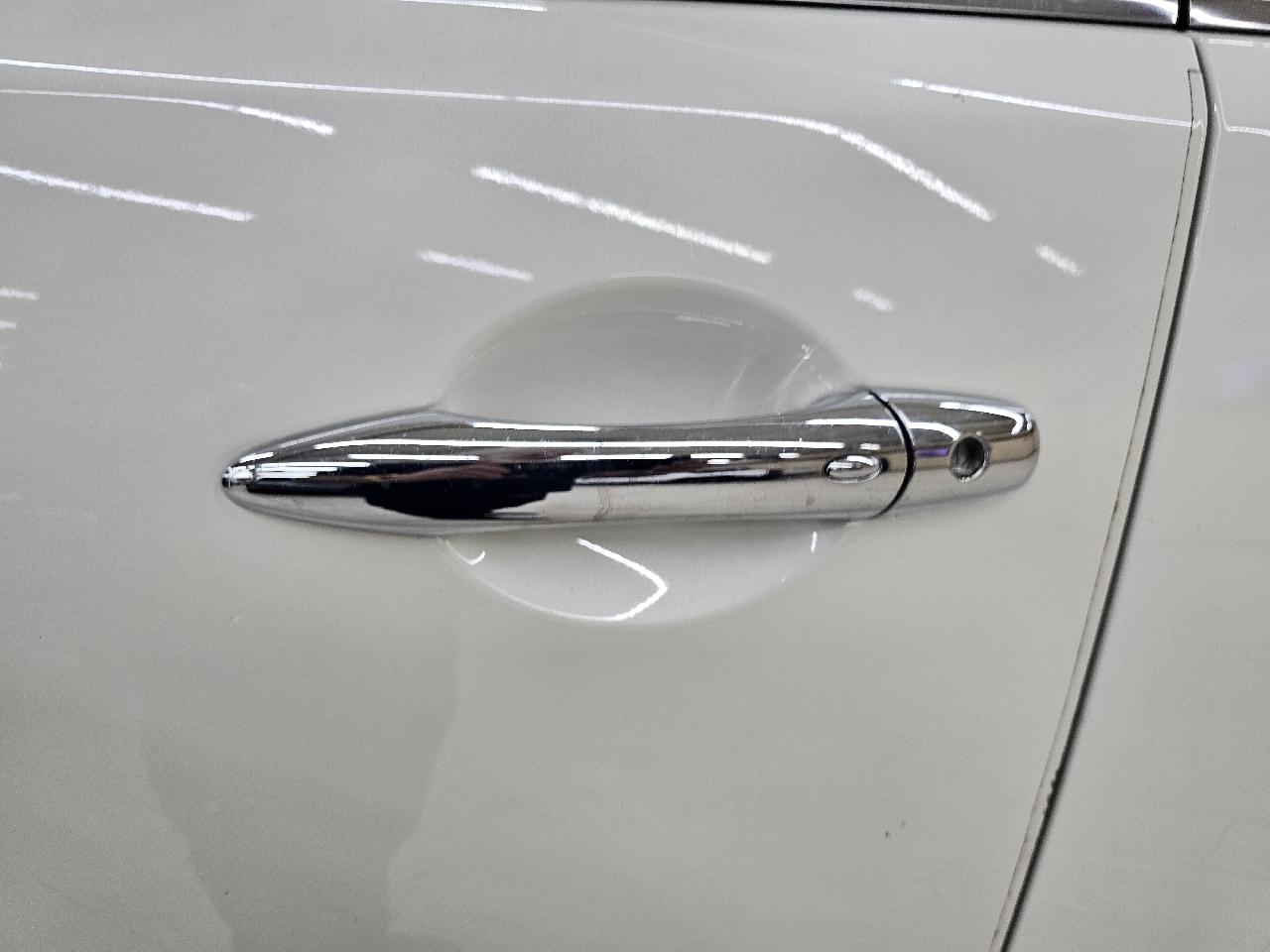 Infiniti QX80 2WD 2017