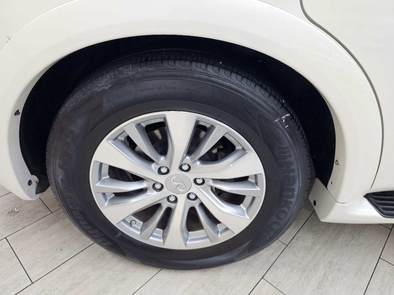 Infiniti QX80 2WD 2017