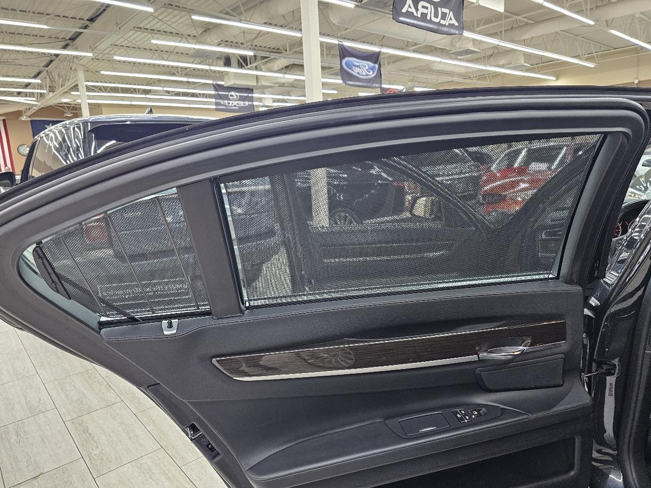 BMW 7-Series 750Li 2012