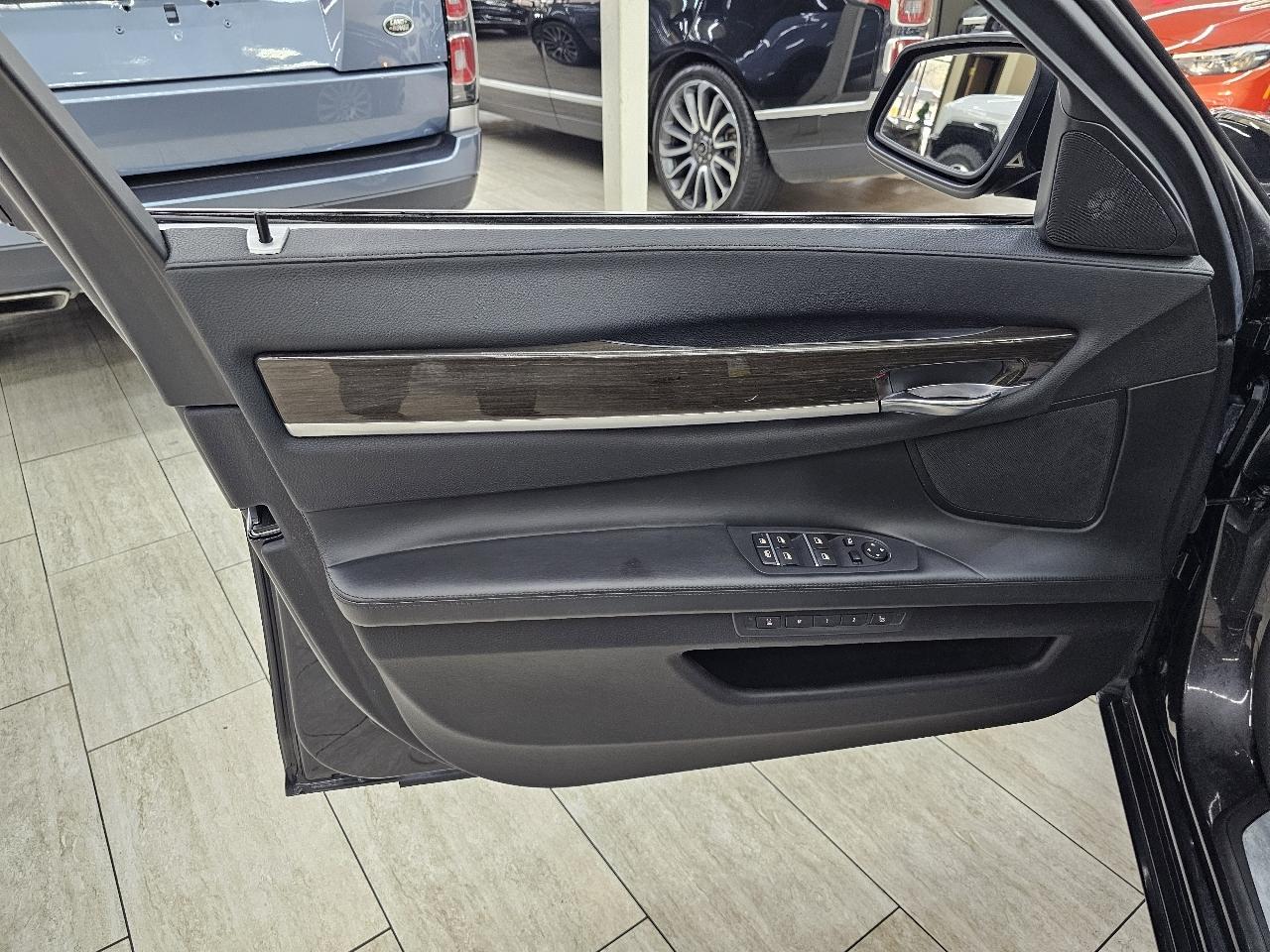 BMW 7-Series 750Li 2012