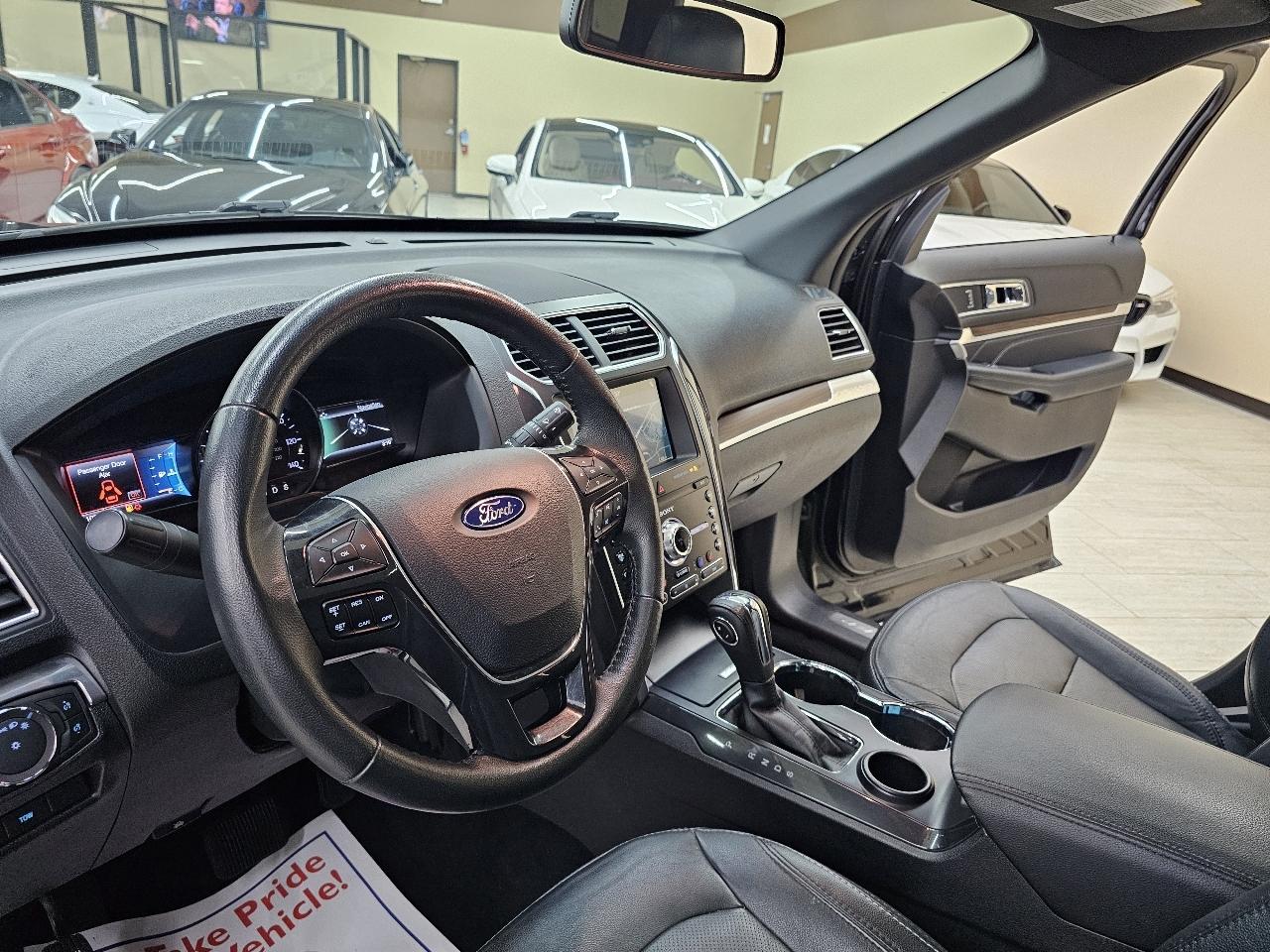 Ford Explorer Limited FWD 2019