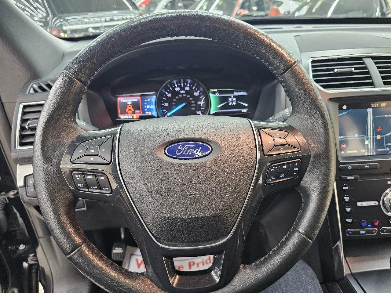 Ford Explorer Limited FWD 2019