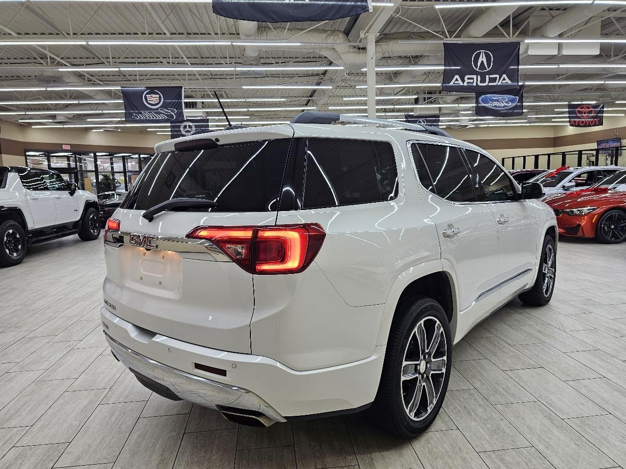 GMC Acadia Denali 2017