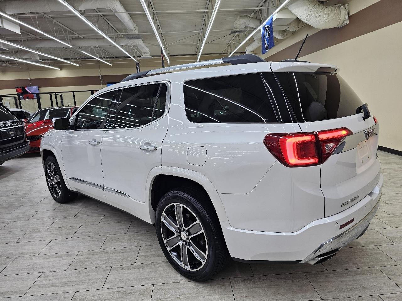GMC Acadia Denali 2017