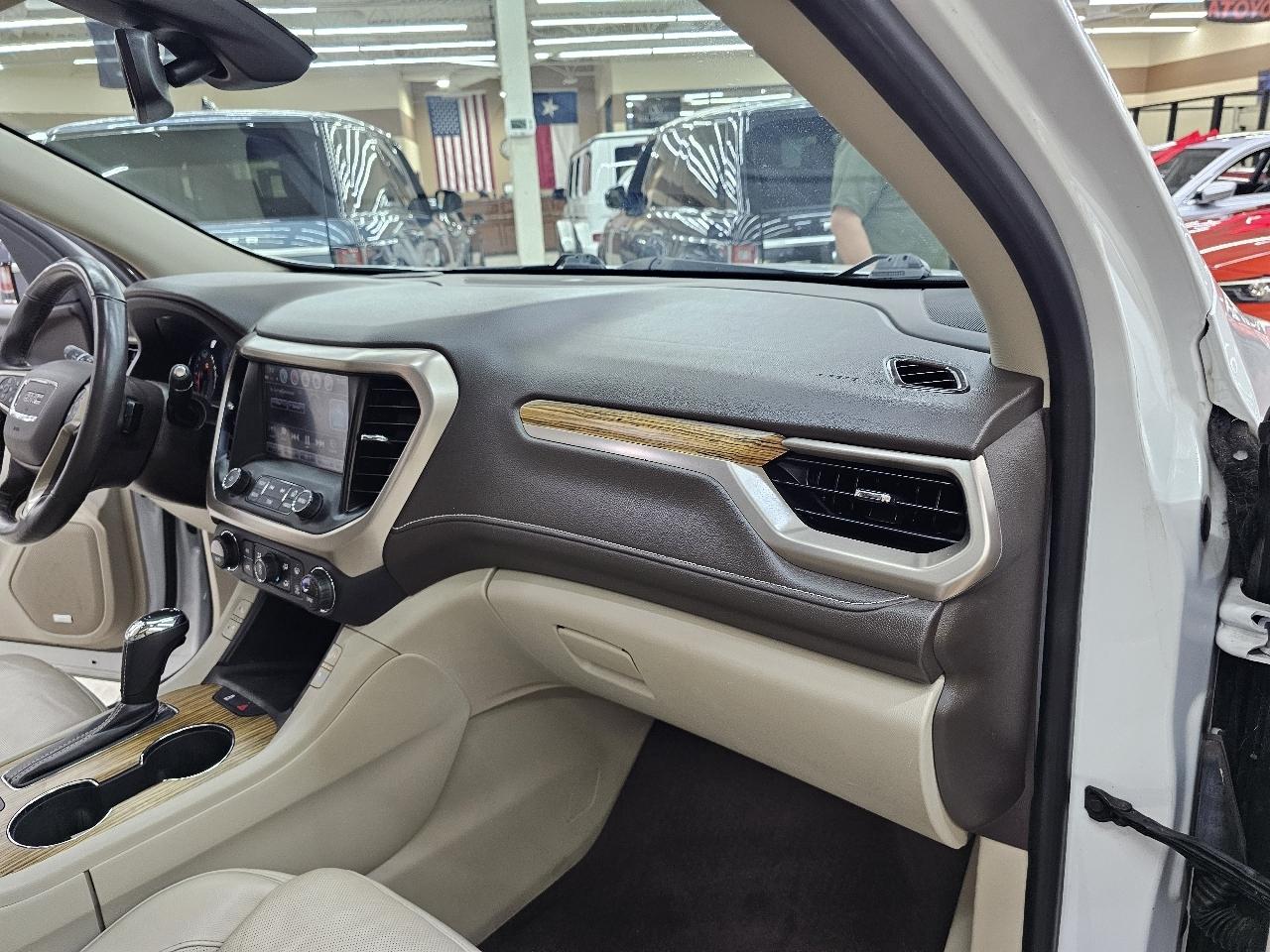 GMC Acadia Denali 2017