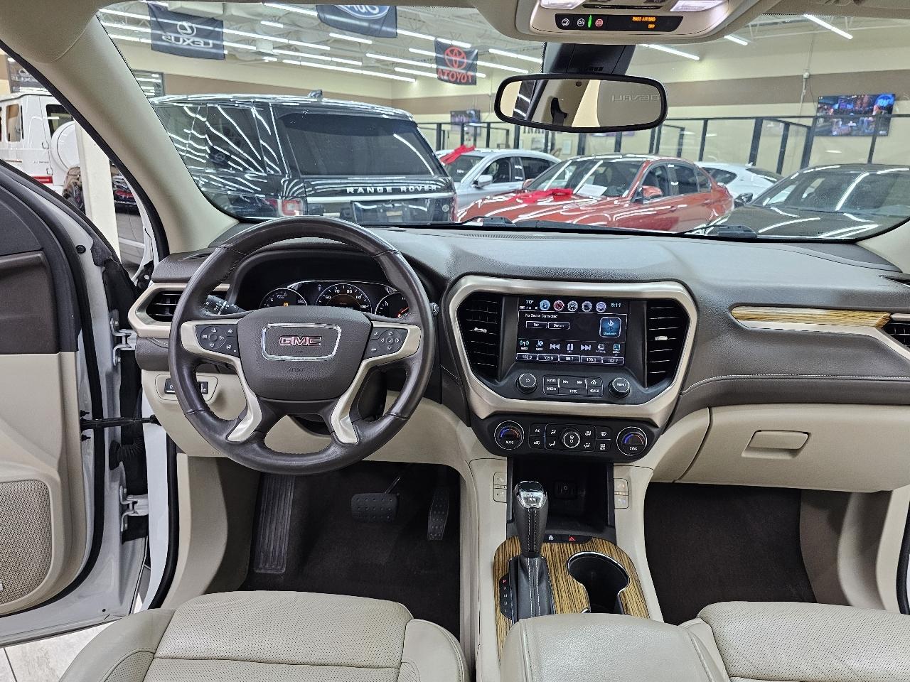 GMC Acadia Denali 2017