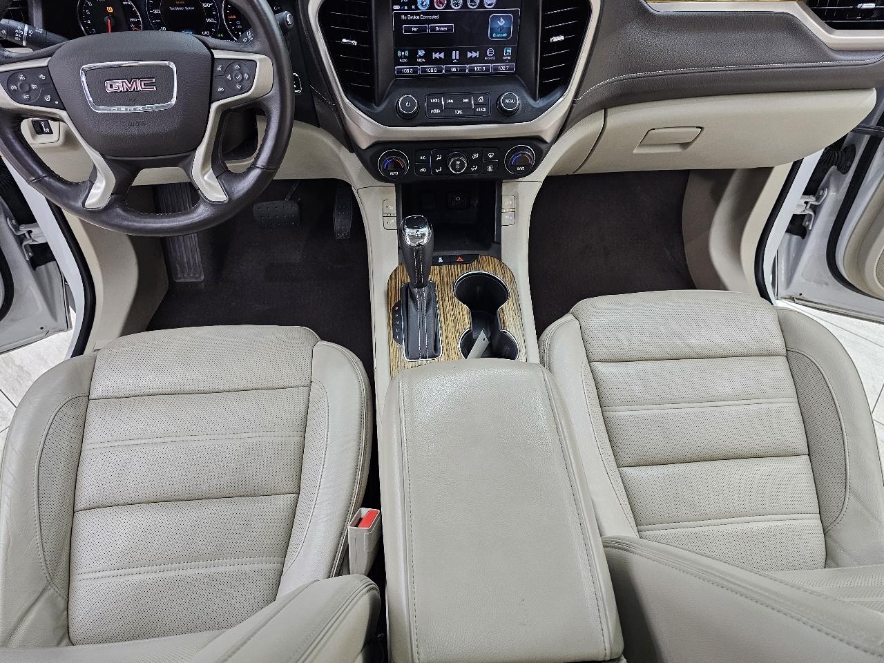 GMC Acadia Denali 2017