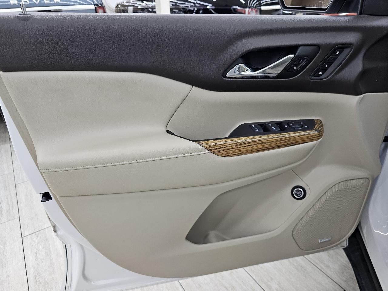 GMC Acadia Denali 2017