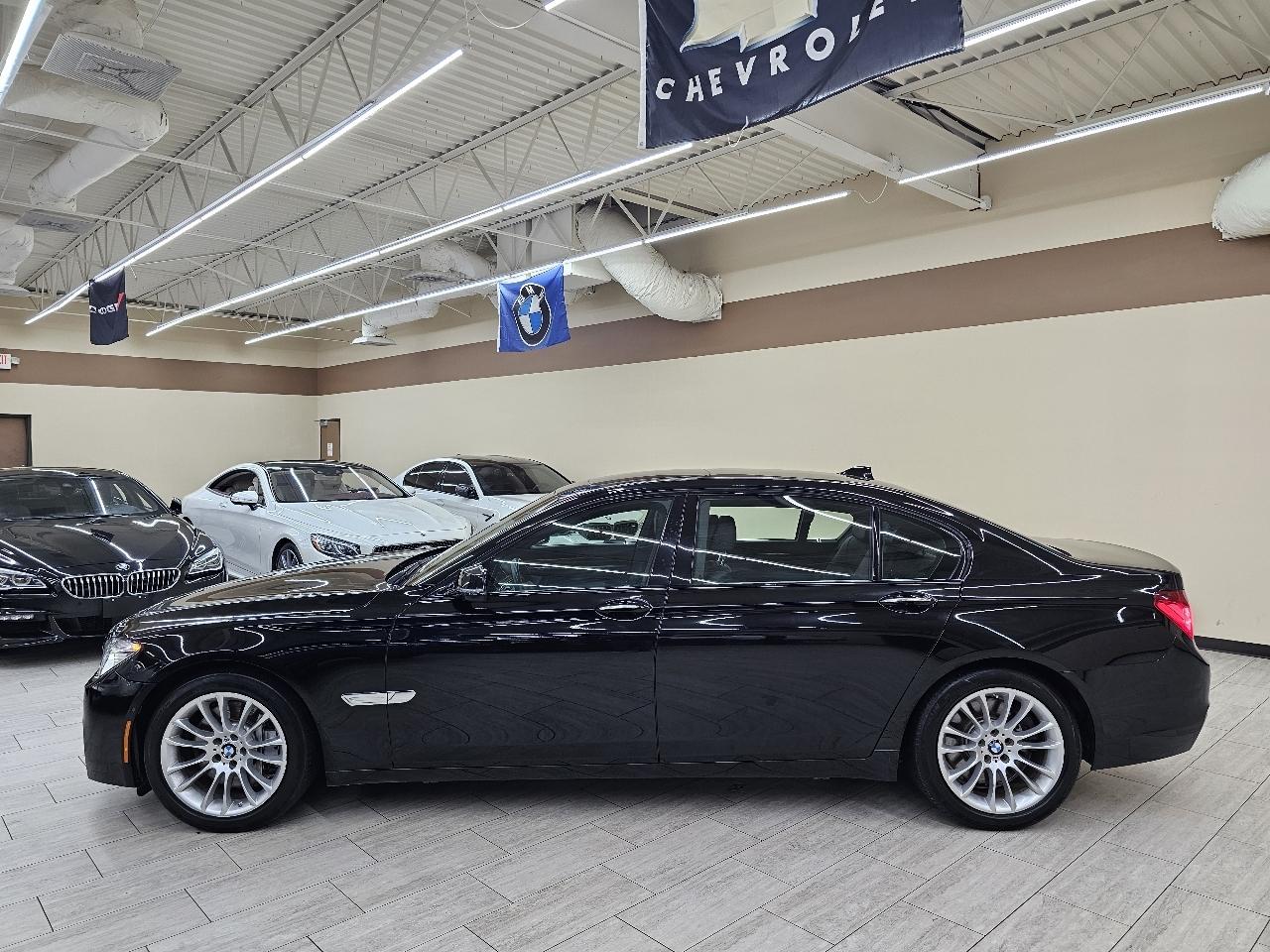 BMW 7-Series 750Li 2014