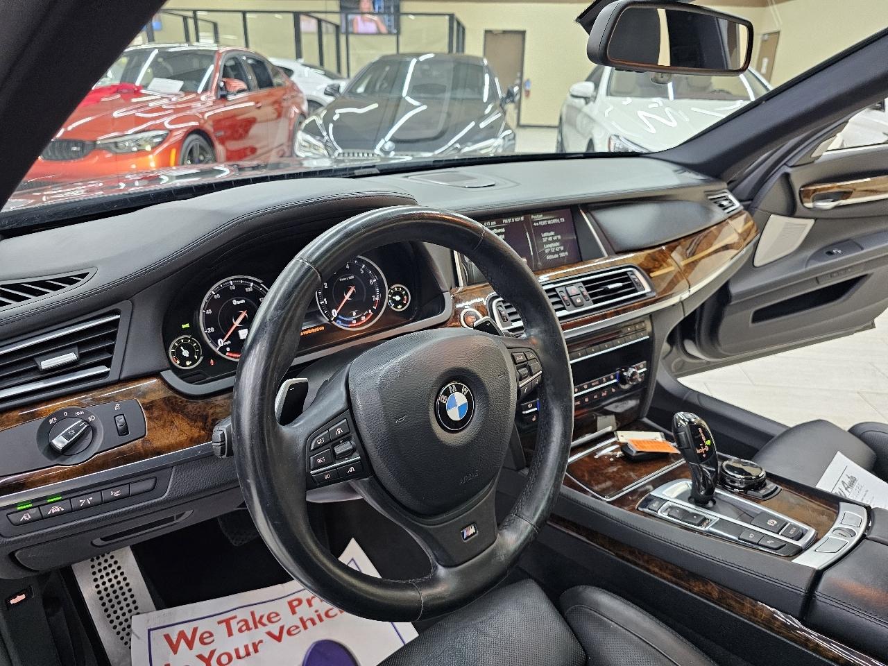 BMW 7-Series 750Li 2014
