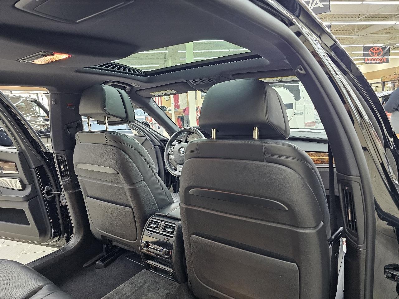 BMW 7-Series 750Li 2014