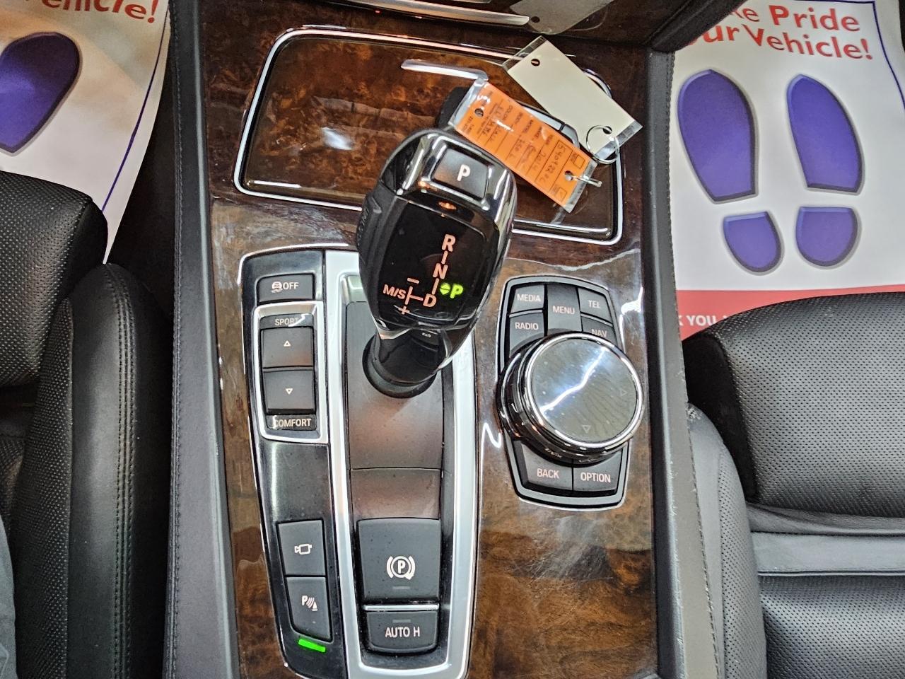 BMW 7-Series 750Li 2014