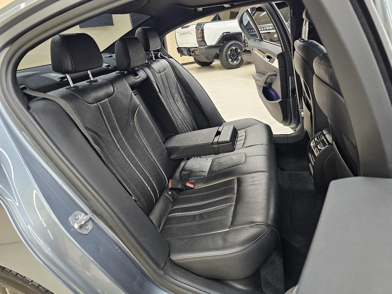 BMW 5-Series 530i 2018