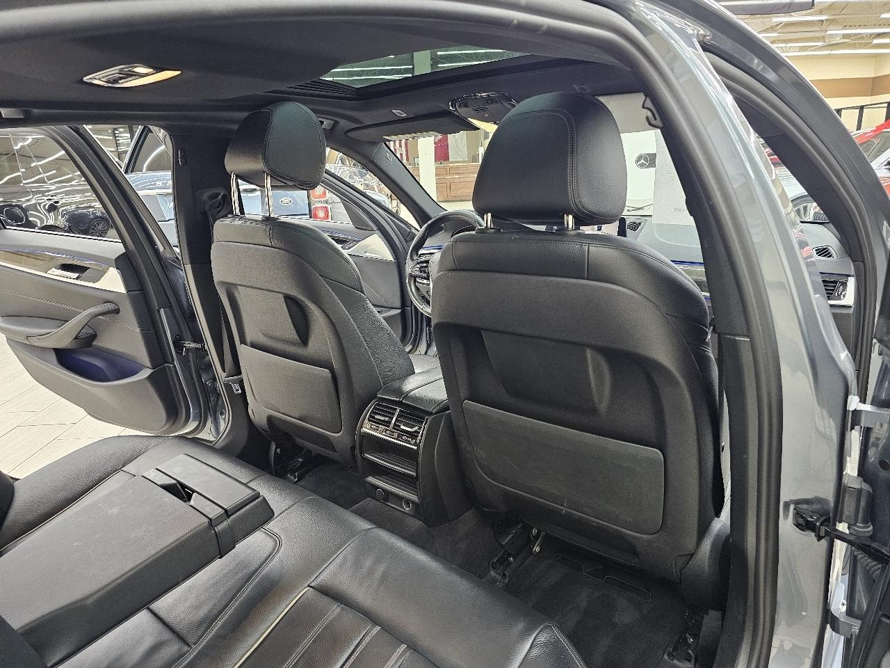 BMW 5-Series 530i 2018