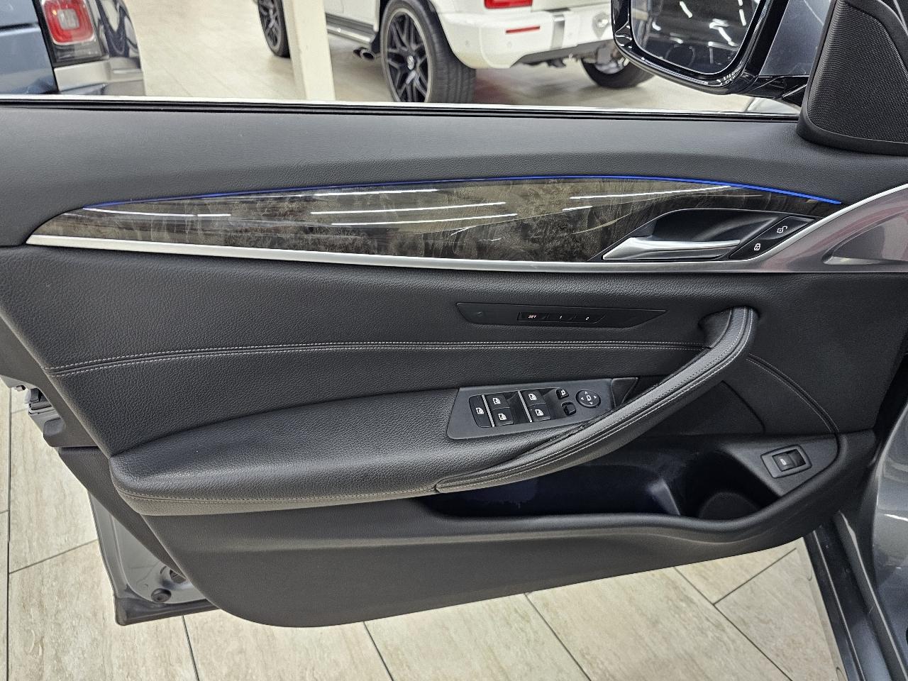 BMW 5-Series 530i 2018