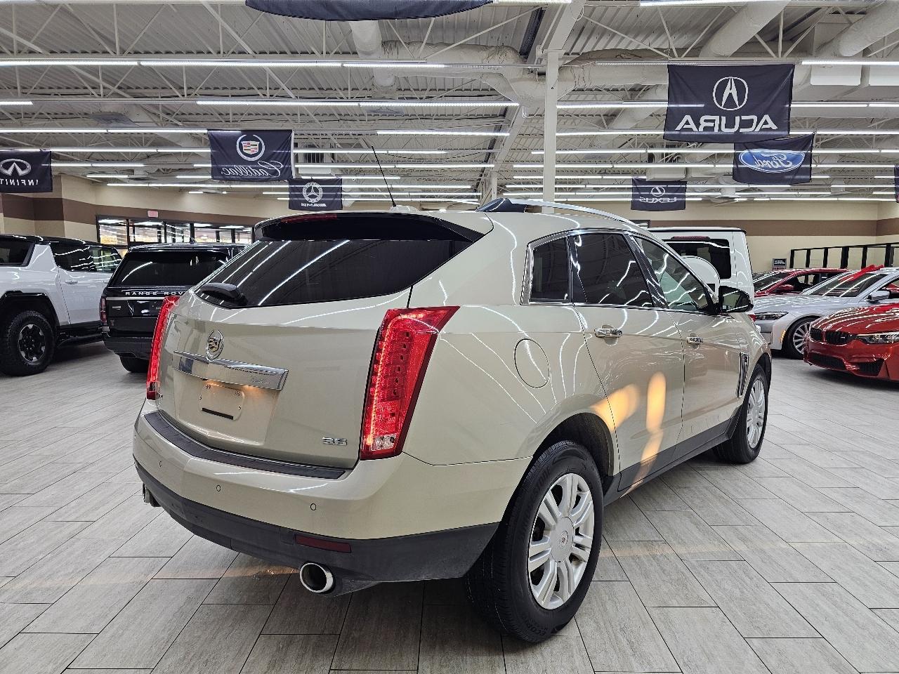 Cadillac SRX Luxury Collection FWD 2015