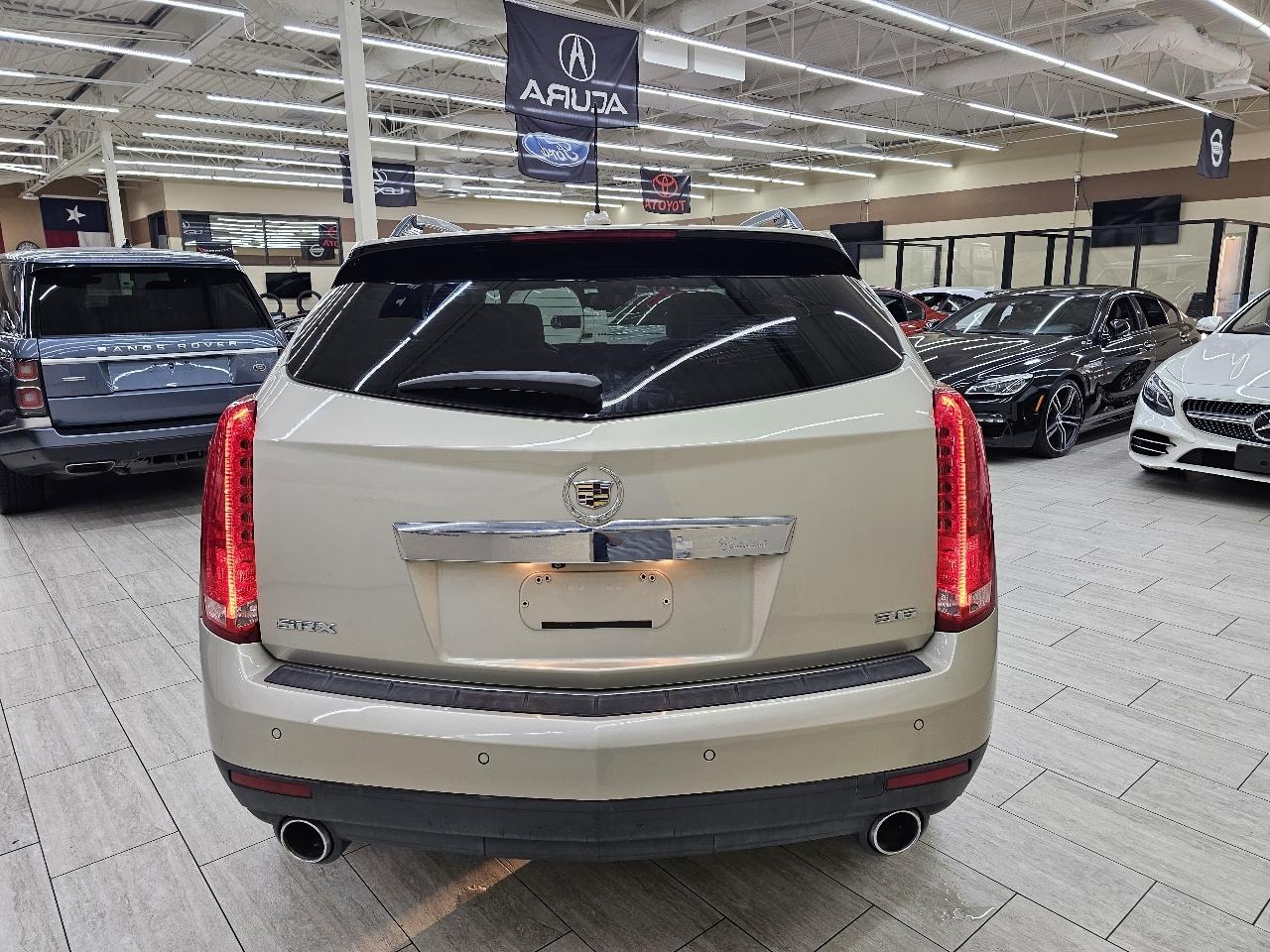Cadillac SRX Luxury Collection FWD 2015