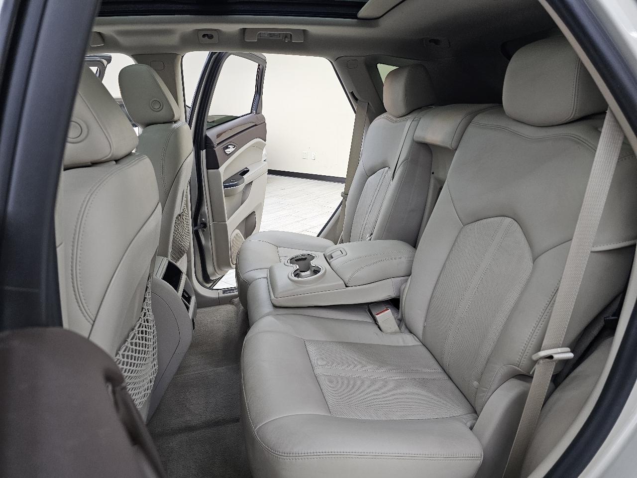 Cadillac SRX Luxury Collection FWD 2015