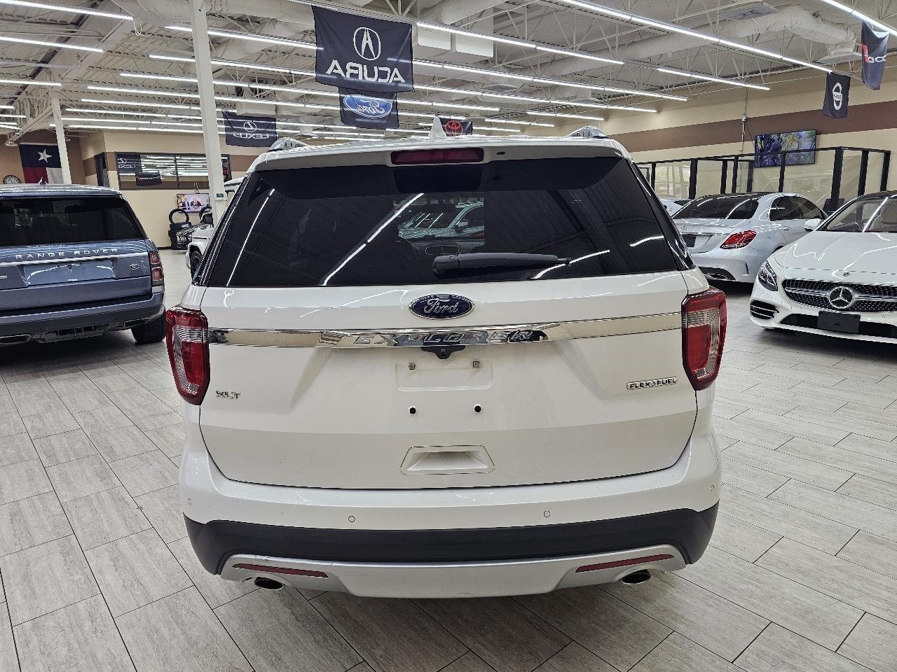 Ford Explorer XLT FWD 2016