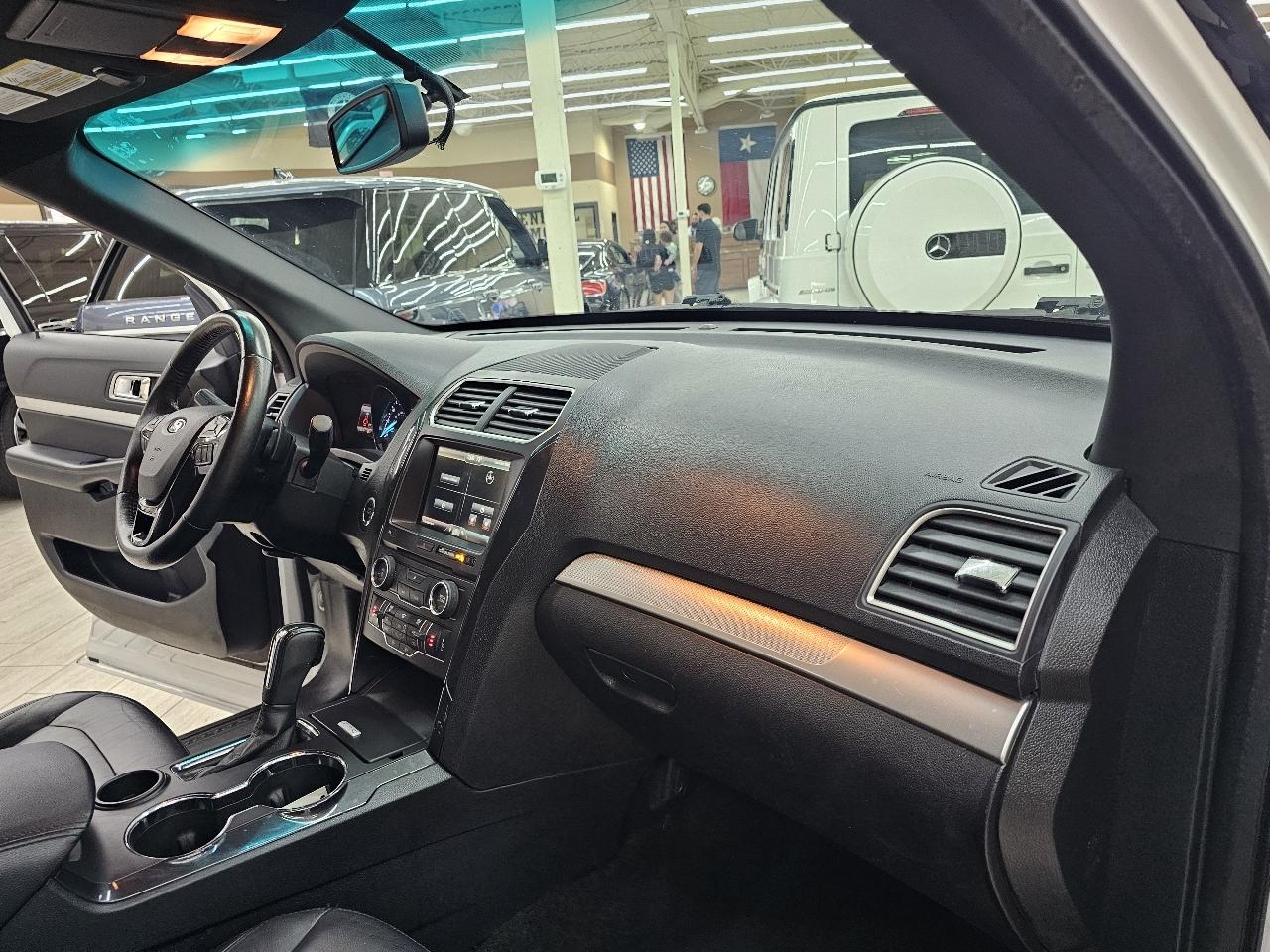 Ford Explorer XLT FWD 2016