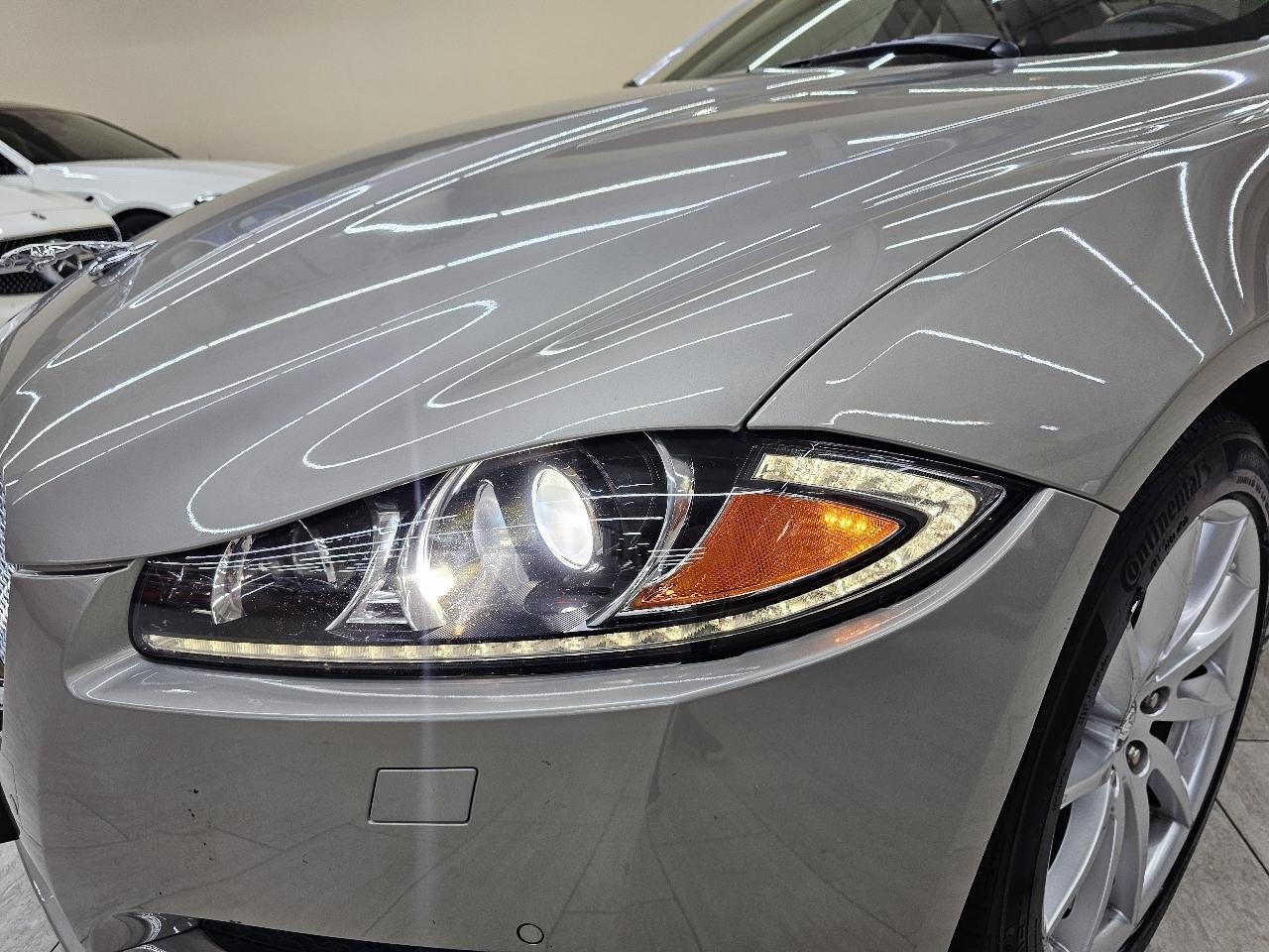Jaguar XF-Series XF 2.0L I4T 2013