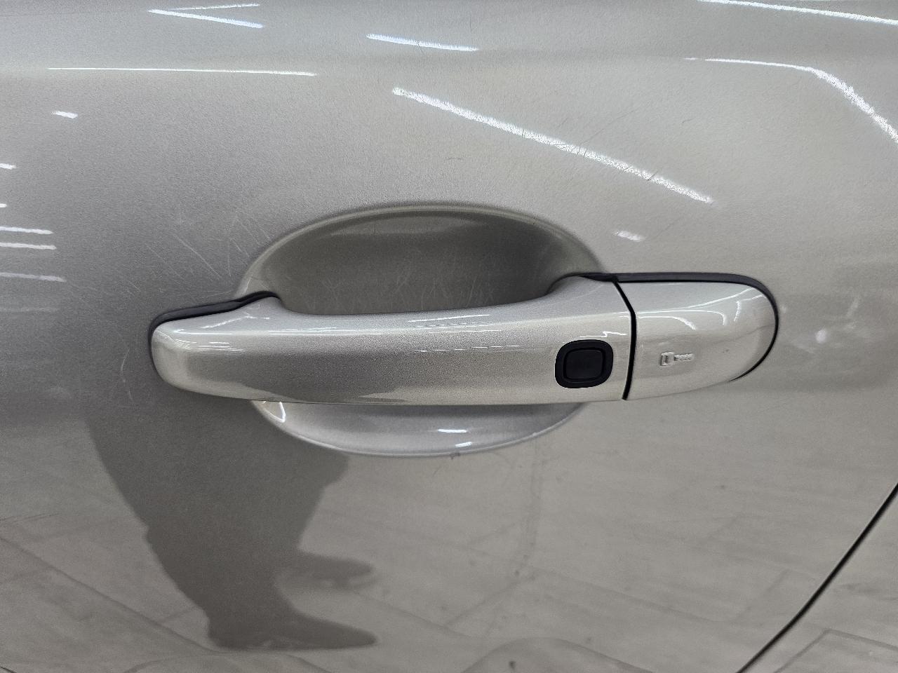 Jaguar XF-Series XF 2.0L I4T 2013