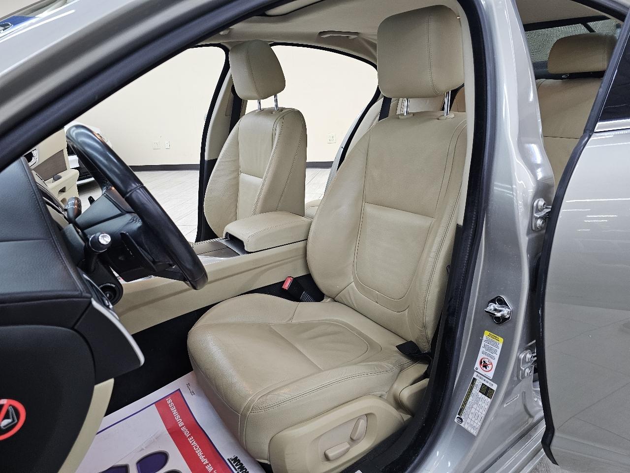 Jaguar XF-Series XF 2.0L I4T 2013