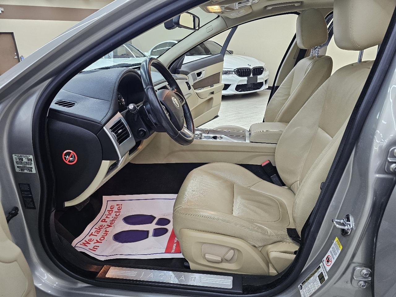 Jaguar XF-Series XF 2.0L I4T 2013