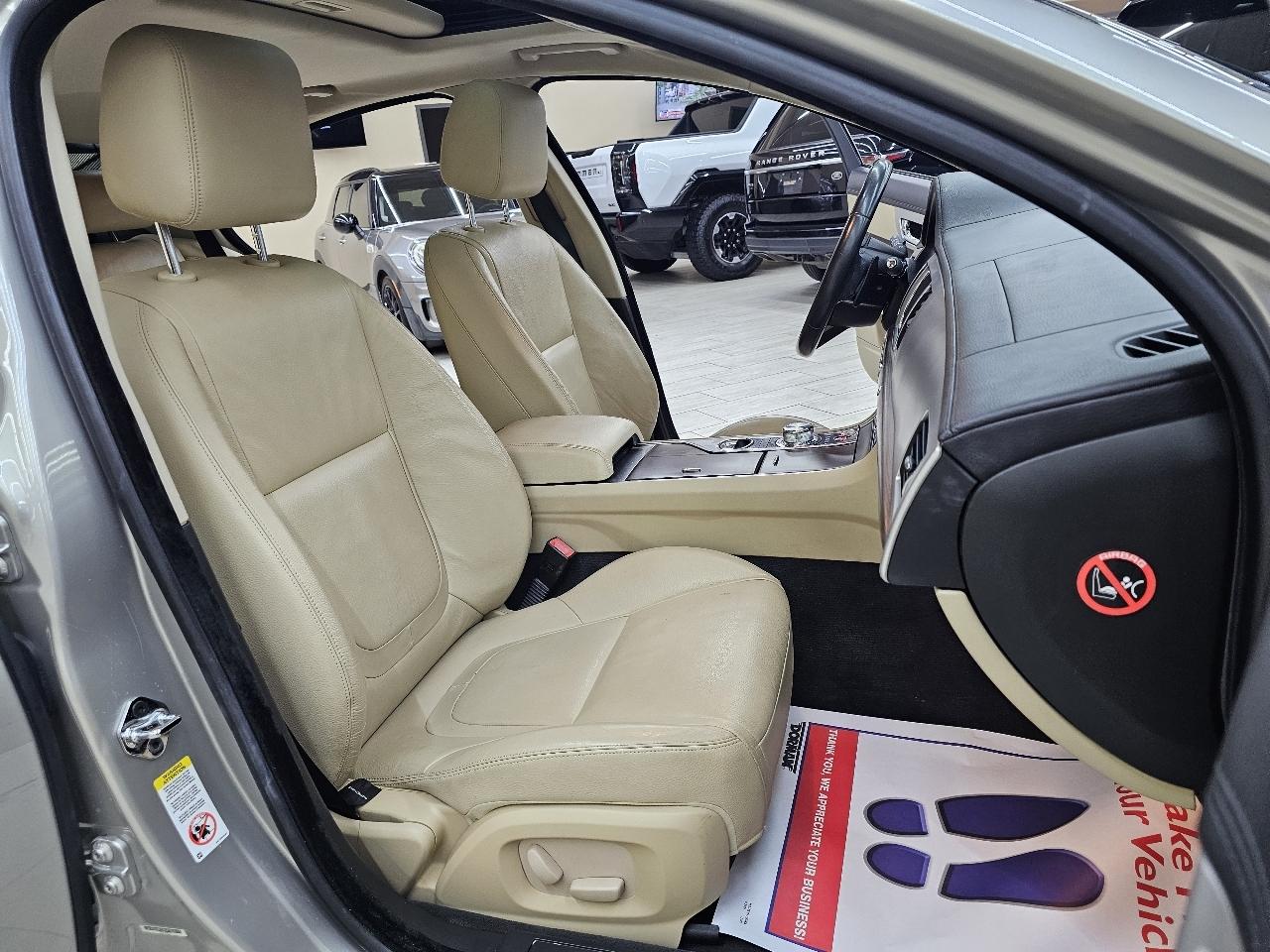 Jaguar XF-Series XF 2.0L I4T 2013