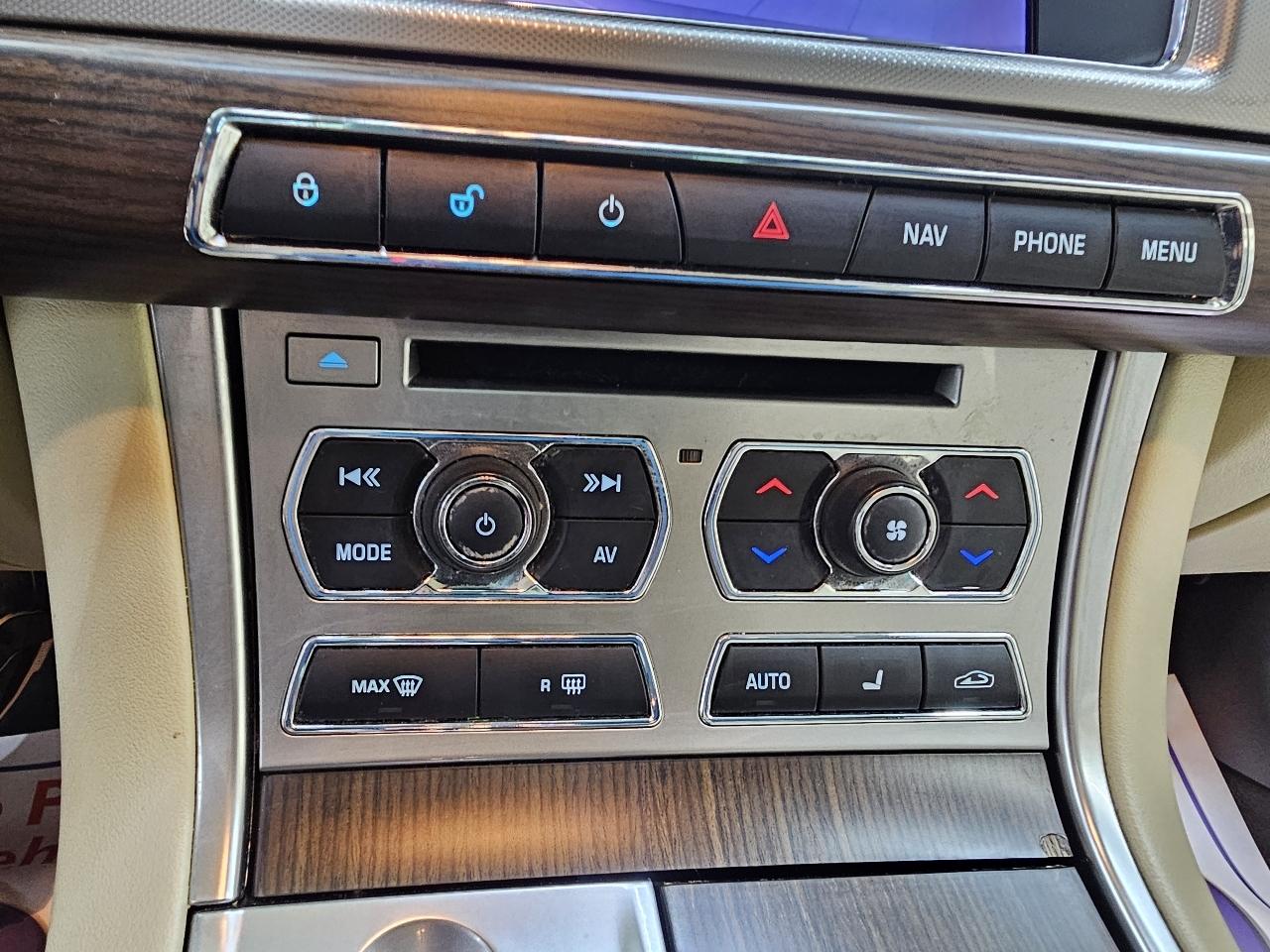 Jaguar XF-Series XF 2.0L I4T 2013