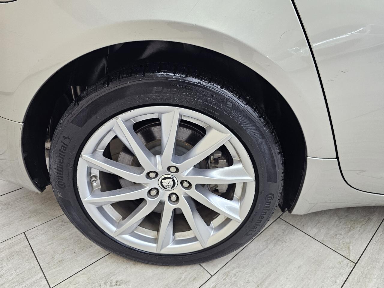 Jaguar XF-Series XF 2.0L I4T 2013