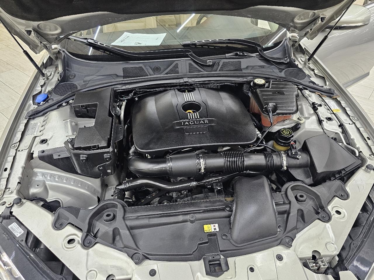 Jaguar XF-Series XF 2.0L I4T 2013