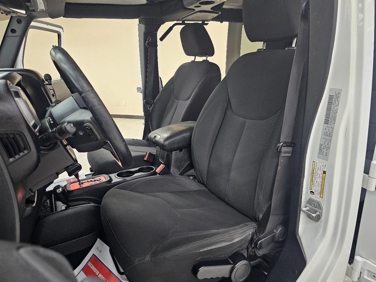 Jeep Wrangler Unlimited Sport 4WD 2015