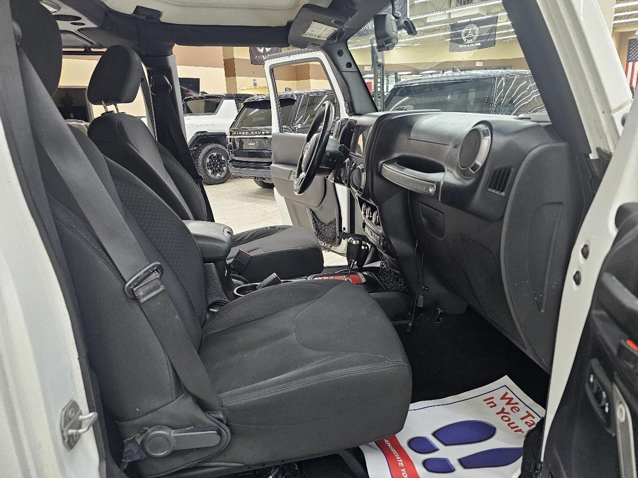 Jeep Wrangler Unlimited Sport 4WD 2015