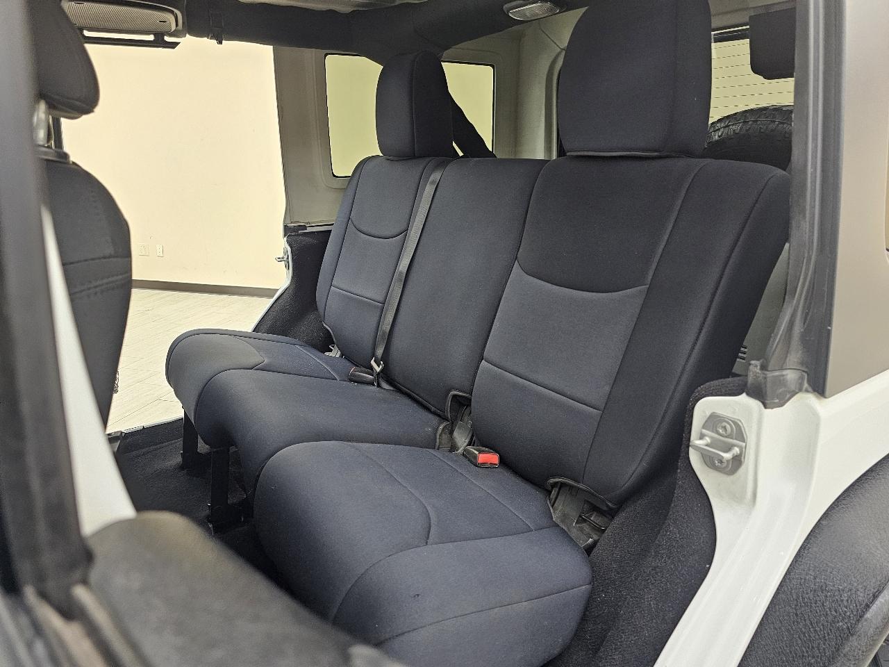 Jeep Wrangler Unlimited Sport 4WD 2015